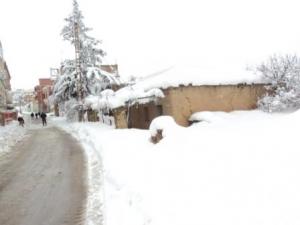 أحياء تيزي أوغلاد تحت الثلوج