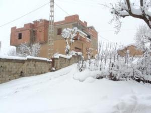 أحياء تيزي أوغلاد تحت الثلوج