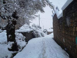 قرية  تاڨرسيفت  تحت الثلوج