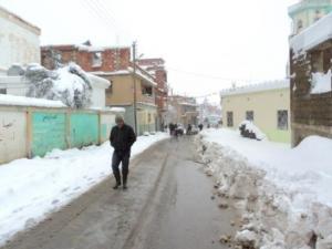Tizi Ouaghlad sous la neige