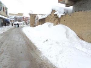 أحياء تيزي أوغلاد تحت الثلوج