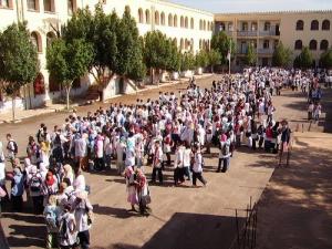 Cours d'un Lycée de Chlef