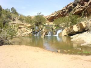 Petite chute d'eau près de Laghouat
