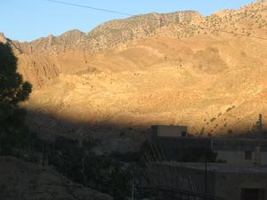 Les Montagnes de Akherib près de Batna