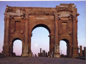 La Grande Arche Romaine de Timgad