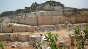 Carrière de Marbre dans la périphérie de Batna