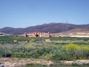 Bâtisse de l'aire coloniale dans la périphérie de Batna