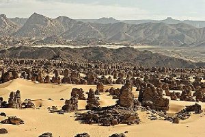 جبال طاسيلي نعاجر