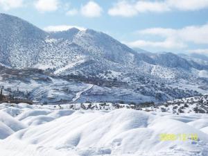 La commune de Teniet el Abed sous la neige