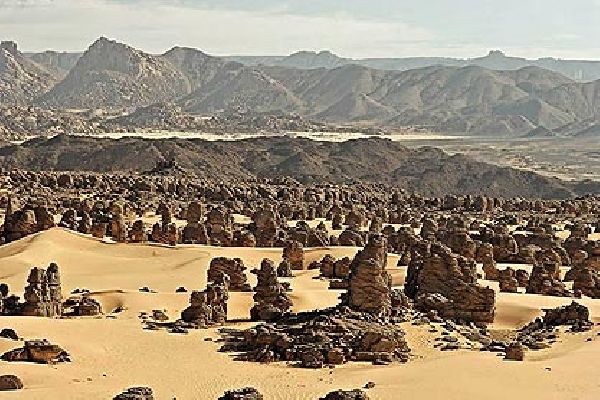 جبال طاسيلي نعاجر