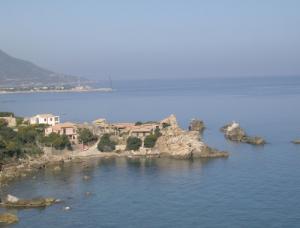 Vue la Plage de Aach el Baz à Béjaia
