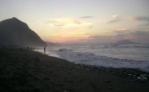 Les Vagues de la plage Aokas