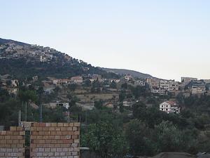 Le village de Djenane aux abords de Béjaia