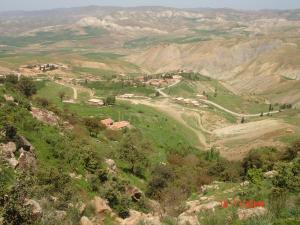 صورة شاملة لزاوية سيدي عدة ببلدية سيدي حسني