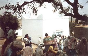 L'hommage des femmes Issawiyya-s au fondateur de la zawiya de Oulhaça, Sidi Muhammed B. Ali