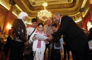A family from the Maghreb (Morocco, Algeria, Tunisia) receive