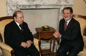 Italy's Prime Minister Romano Prodi (R) and Algeria's President