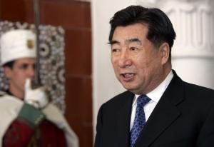 Chinese Vice-Premier Hui Liangyu responds to journalists' questions after