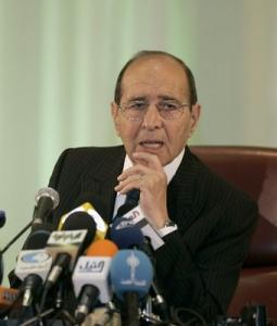 Algeria's Interior Minister Noureddine Yazid Zerhouni speaks during a