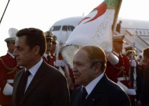 Algeria's President Abdelaziz Bouteflika (R) and his French counterpart