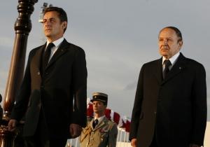 Algeria's President Abdelaziz Bouteflika (R) and his French counterpart
