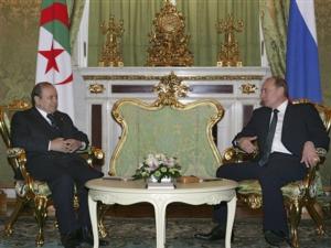 Russian President Vladimir Putin, right, and Algerian President Abdelaziz