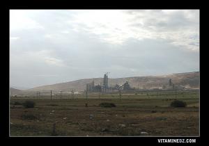 مصنع الإسمنت بضواحي  زهانة