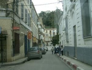 Rue Trezel basse à Béjaia