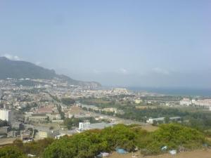 Survol de la ville de Béjaia