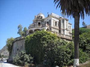 Chateau de la Comtesse Aokas