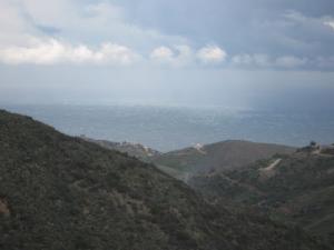 ISSOUMAR, à l'arrière plan au fond TAZEBOUJTE
