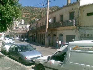 Une allée à Sidi Aïch (Wilaya de Béjaia)