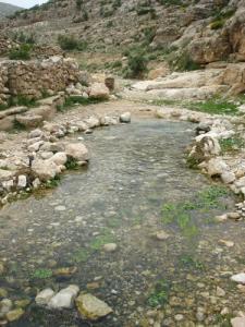 Cours dans la périphérie de Ain Zaatout