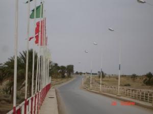 Le pont situé à l'est de la ville de Zeribet el Oued