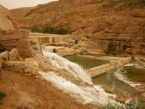 Oued Branis à partir duquel l'irrigation de toute la vallée est assurée