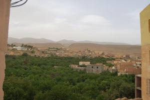 Urbanisme et végétation à Menaa