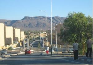 Une allée principale au centre ville de Béchar