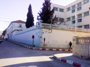 المستشفى المركزي لمدينة سور الغزلان