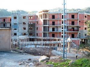 Nouvel Hôtel en construction à Chrea