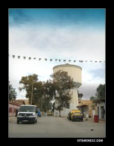 خزان مائي بوسط مدينة عين وسارة