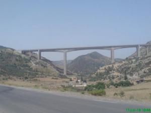 Viaduc,Bouira,autoroute Est-Ouest