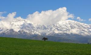 Vue sur les montagnes du Djurdjura
