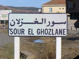 Entrée sud de Sour El Ghozlane
