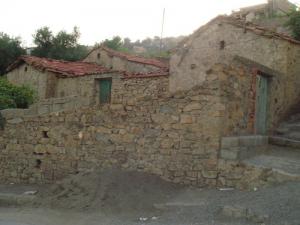 Anciennes Bâtisses dans un village de la périphérie de Bouira