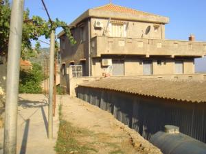 Constructions récentes à Bouira