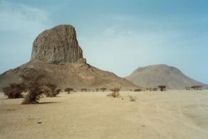 Sud de l'Algérie, Hoggar, le célèbre pic Iharen