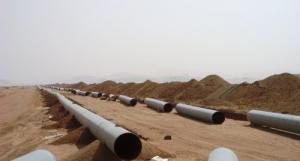 Assemblages de pipelines destinées à charrier l'eau potable depuis Ain Salah jusqu'à Tamanrasset