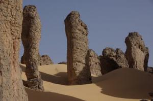Formations de grès du troisième « château » de Tin Akacheker