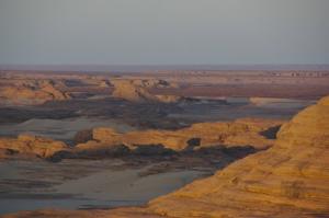 Coucher de soleil, aux environs du camp de la « table » (non loin d'In Akacheker et de la plaine de Tagrara  camp de l'oued Hartes )
