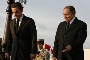 رئيس الفرنسي في زيارة رسمية للجزائر